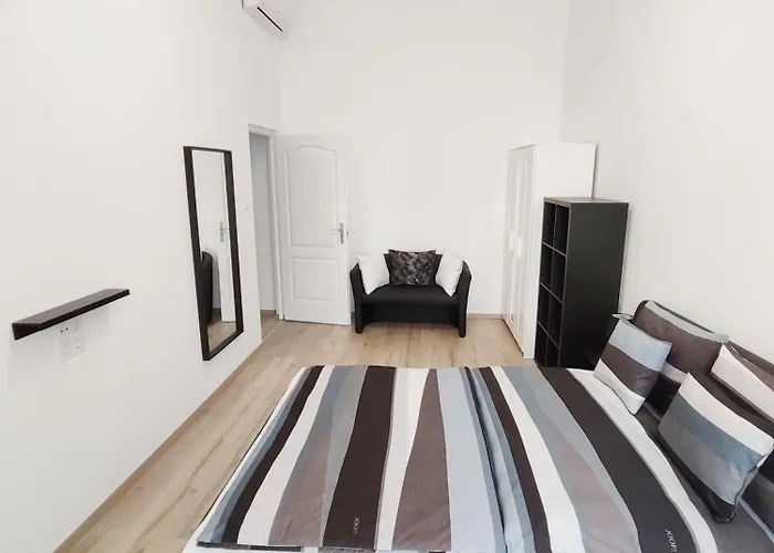 Daire Astoria 3 Bdrm Budapeşte